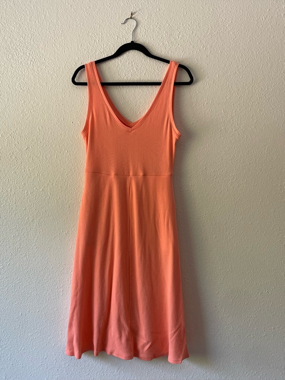 A New Day Coral Sleeveless Knit Midi Dress Women’s Medium V Neck Stretch Casual